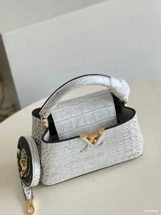 Rep CAPUCINES VUITTON LOUIS BB 0213