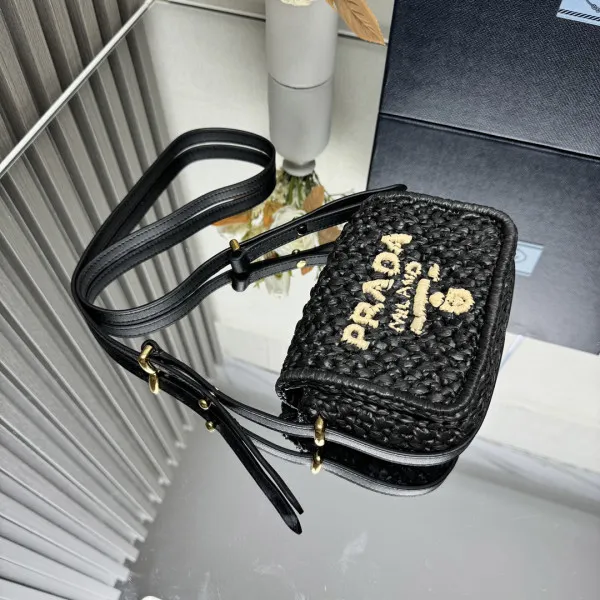 Affordable Prada Crochet and leather shoulder bag 0120