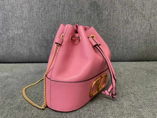 Affordable VALENTINO MINI BUCKET BAG IN NAPPA WITH VLOGO SIGNATURE CHAIN 0113