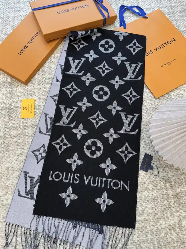 Cheap LOUIS VUITTON SCARF 0124