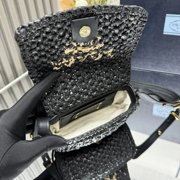 Affordable Prada Crochet and leather shoulder bag 0120