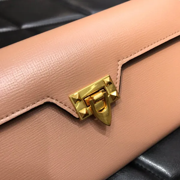 Rep VALENTINO ROCKSTUD WALLET 0113