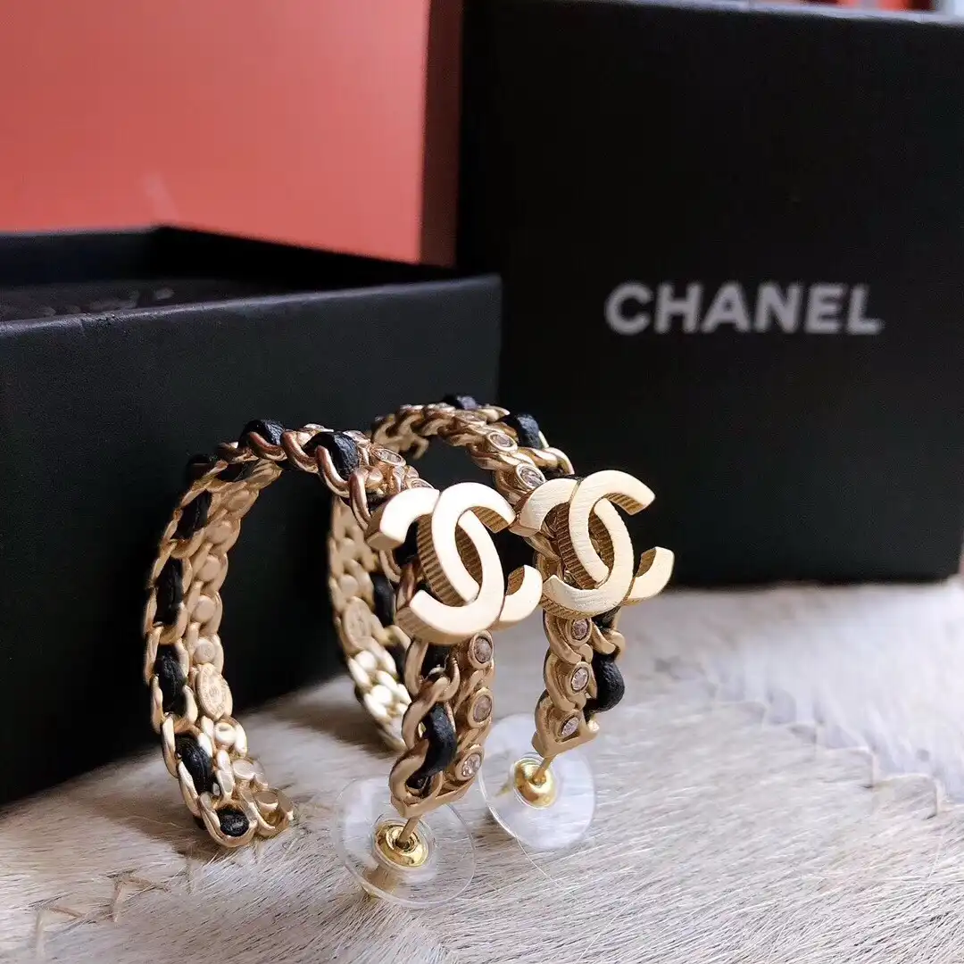 Rep CL EARRING 2020 0123