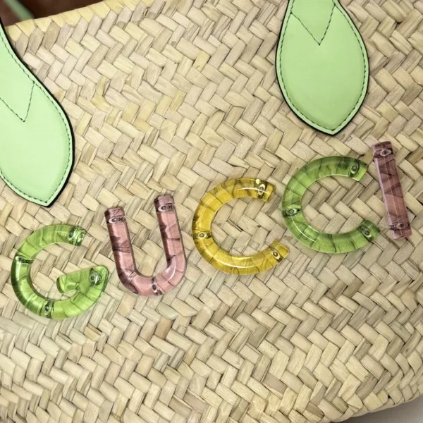 Rep GUCCI SMALL STRAW TOTE WITH GUCCI LOGO 0121