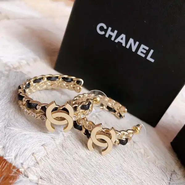 Rep CL EARRING 2020 0123