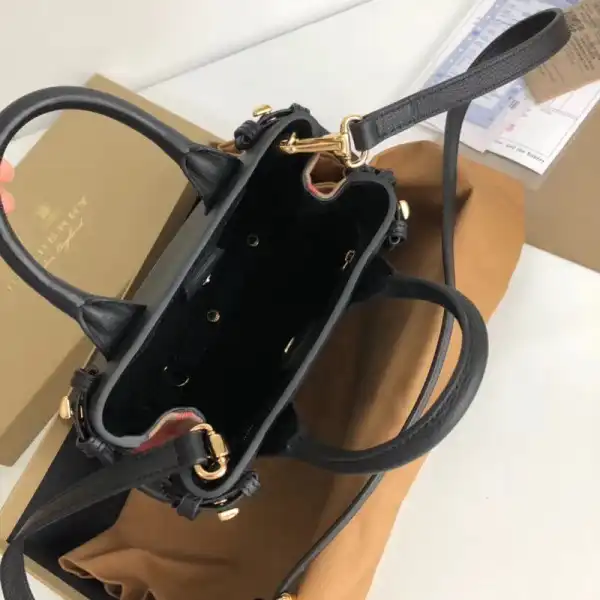 Rep Burberry The Baby Banner in Leather and House Check 0125