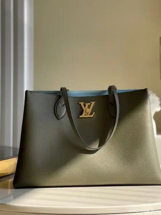 Rep VUITTON LOCKME SHOPPER LOUIS 0215