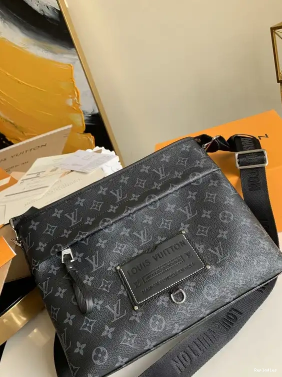 Cheap VUITTON MESSENGER BAG LOUIS 0227