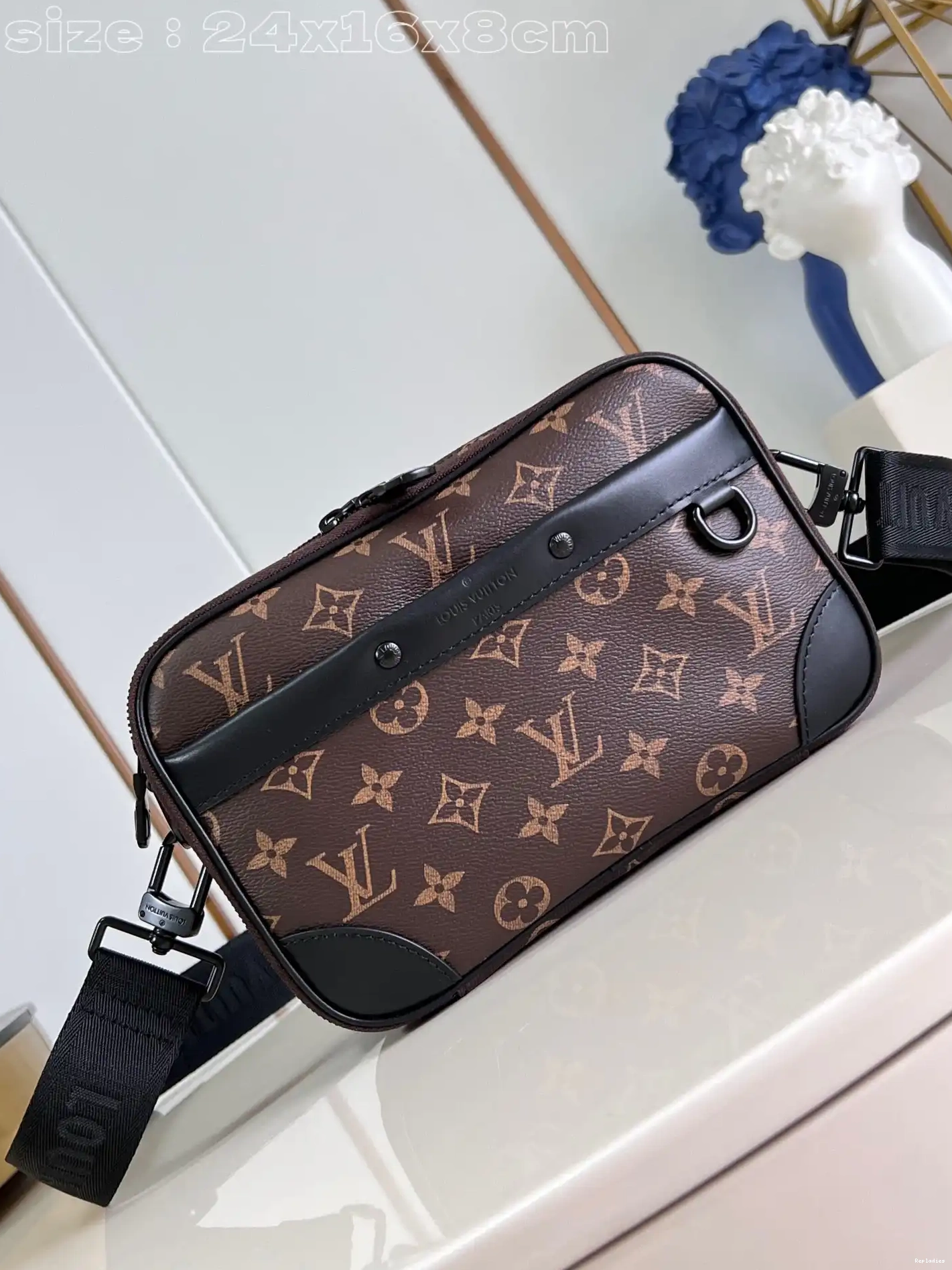 Rep VUITTON LOUIS cm Alpha-24*16*8 Nano 0225