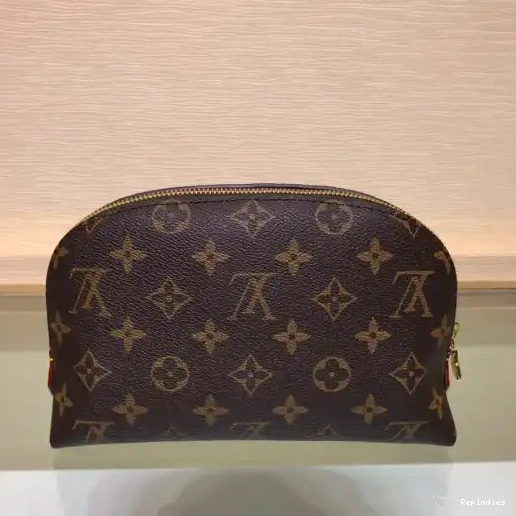 Affordable POUCH LOUIS VUITTON GM COSMETIC 0213