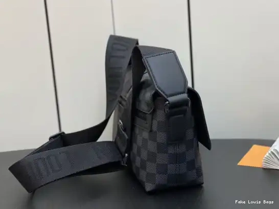 Affordable LOUIS S-Cape VUITTON Messenger 0213