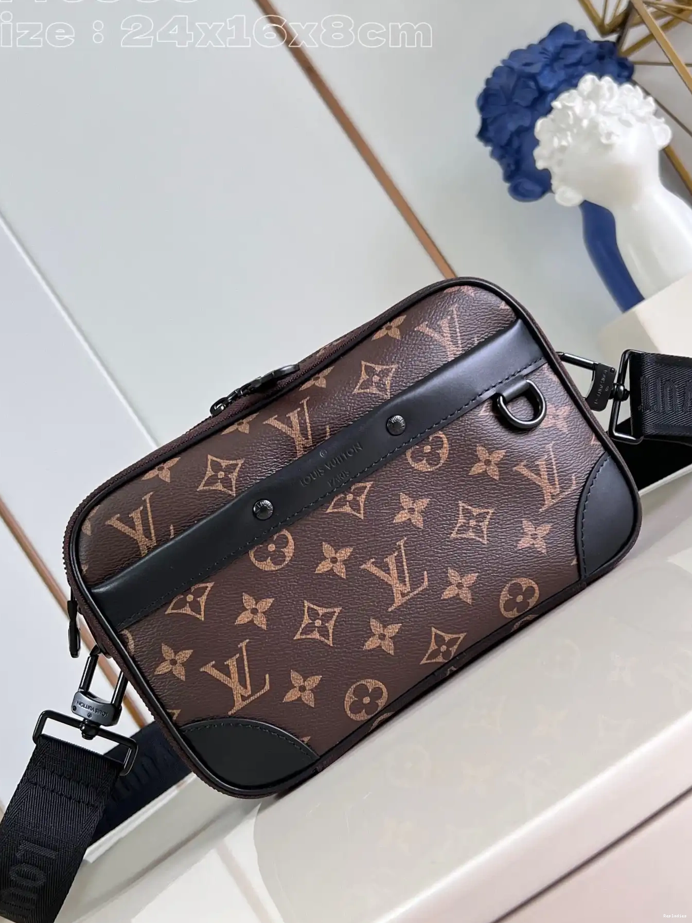 Rep VUITTON LOUIS cm Alpha-24*16*8 Nano 0225