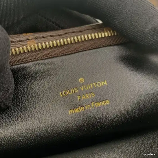 Cheap VUITTON LOUIS LV3 POUCHE 0211