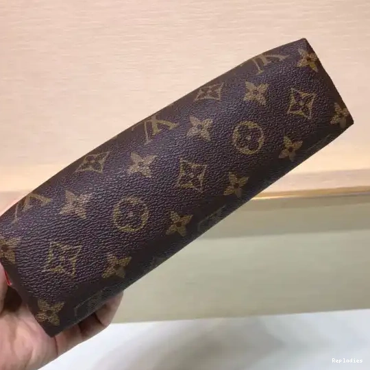 Affordable POUCH LOUIS VUITTON GM COSMETIC 0213