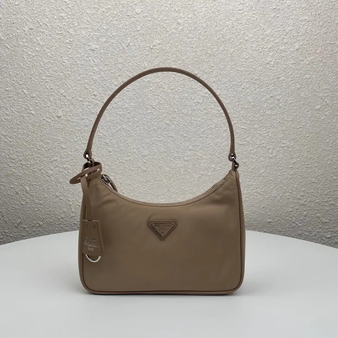 Prada Re-Edition 2005 Re-Nylon mini bag 0202