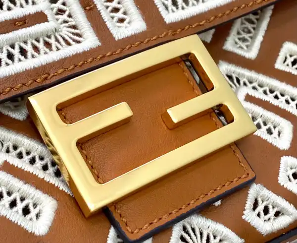 Affordable FENDI BAGUETTE 0203