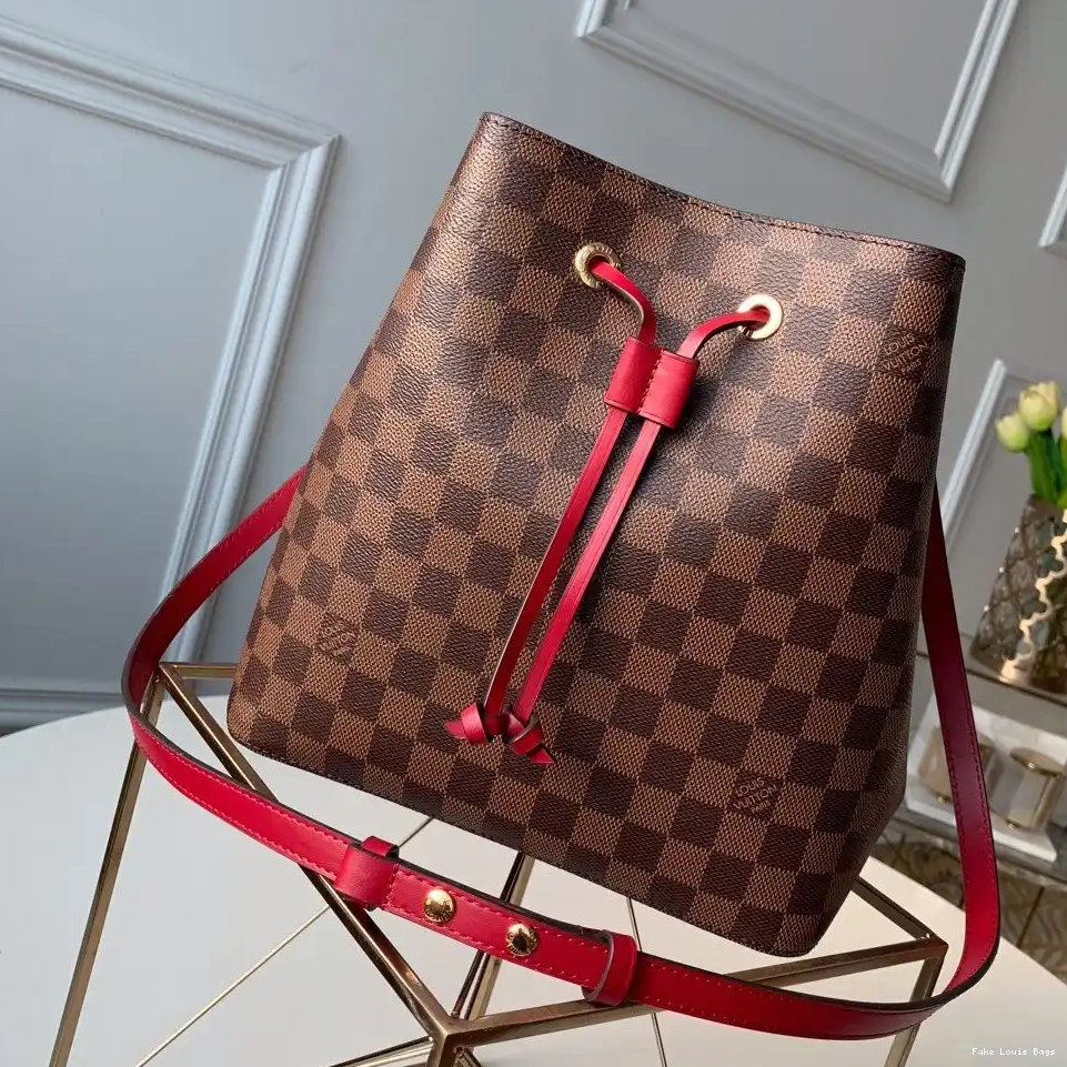 Affordable VUITTON LOUIS NÉONOÉ 0226