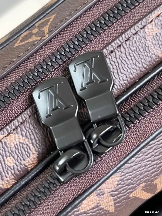 Rep VUITTON LOUIS cm Alpha-24*16*8 Nano 0225