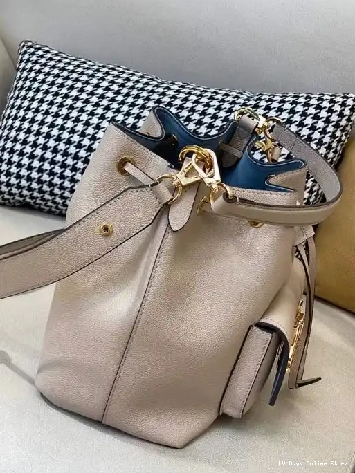 Affordable VUITTON LOUIS LOCKME BUCKET 0212