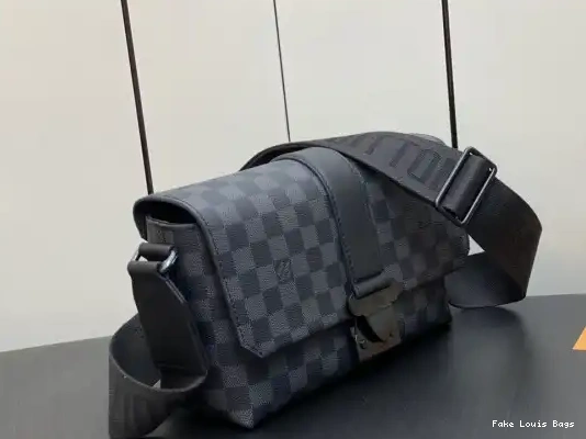 Affordable LOUIS S-Cape VUITTON Messenger 0213