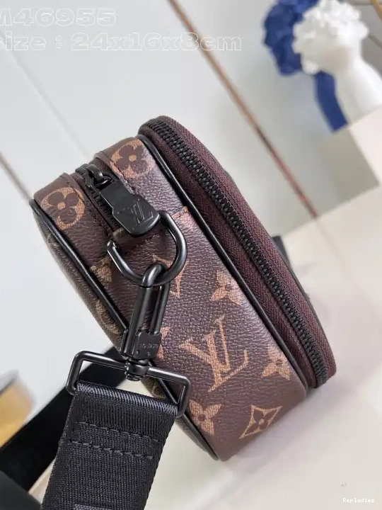 Rep VUITTON LOUIS cm Alpha-24*16*8 Nano 0225