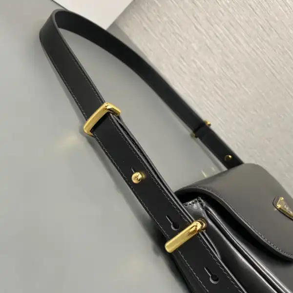 Affordable Prada Moon Handbags-22*17*5.5CM 0206