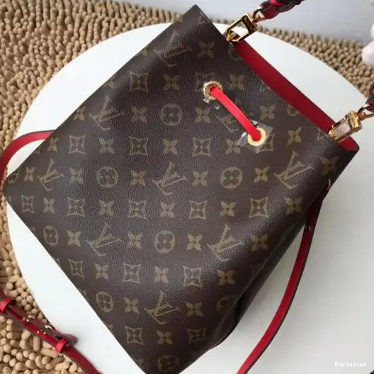 Affordable LOUIS VUITTON NÉONOÉ 0222