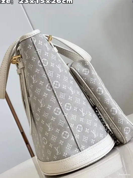 Rep VUITTON NANO LOUIS BUCKET 0217