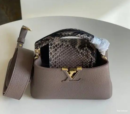 Affordable VUITTON LOUIS MINI CAPUCINES 0222