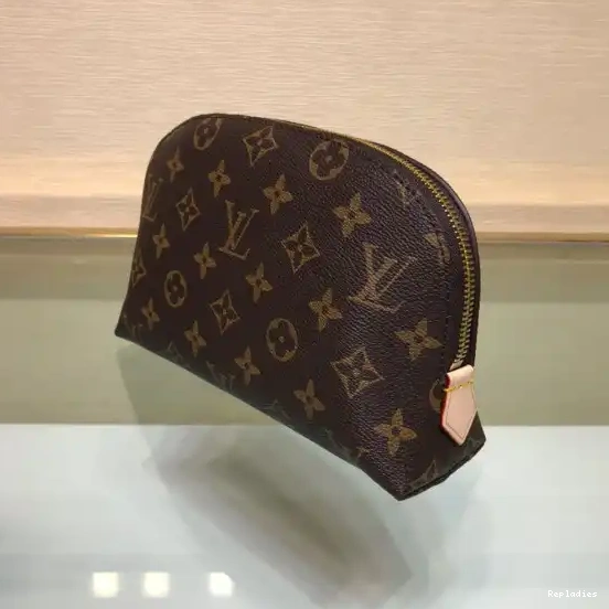 Affordable POUCH LOUIS VUITTON GM COSMETIC 0213