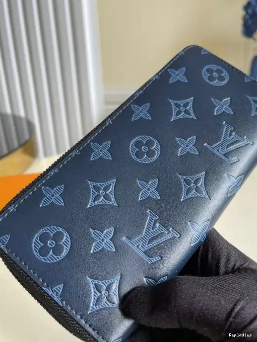 Affordable VUITTON WALLET LOUIS ZIPPY 0227