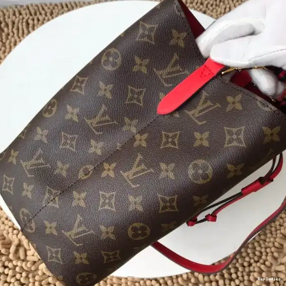 Affordable LOUIS VUITTON NÉONOÉ 0222