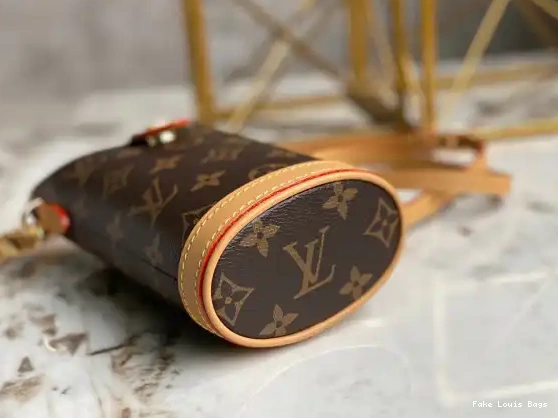 Affordable POUCH FOLD ME LOUIS VUITTON 0210