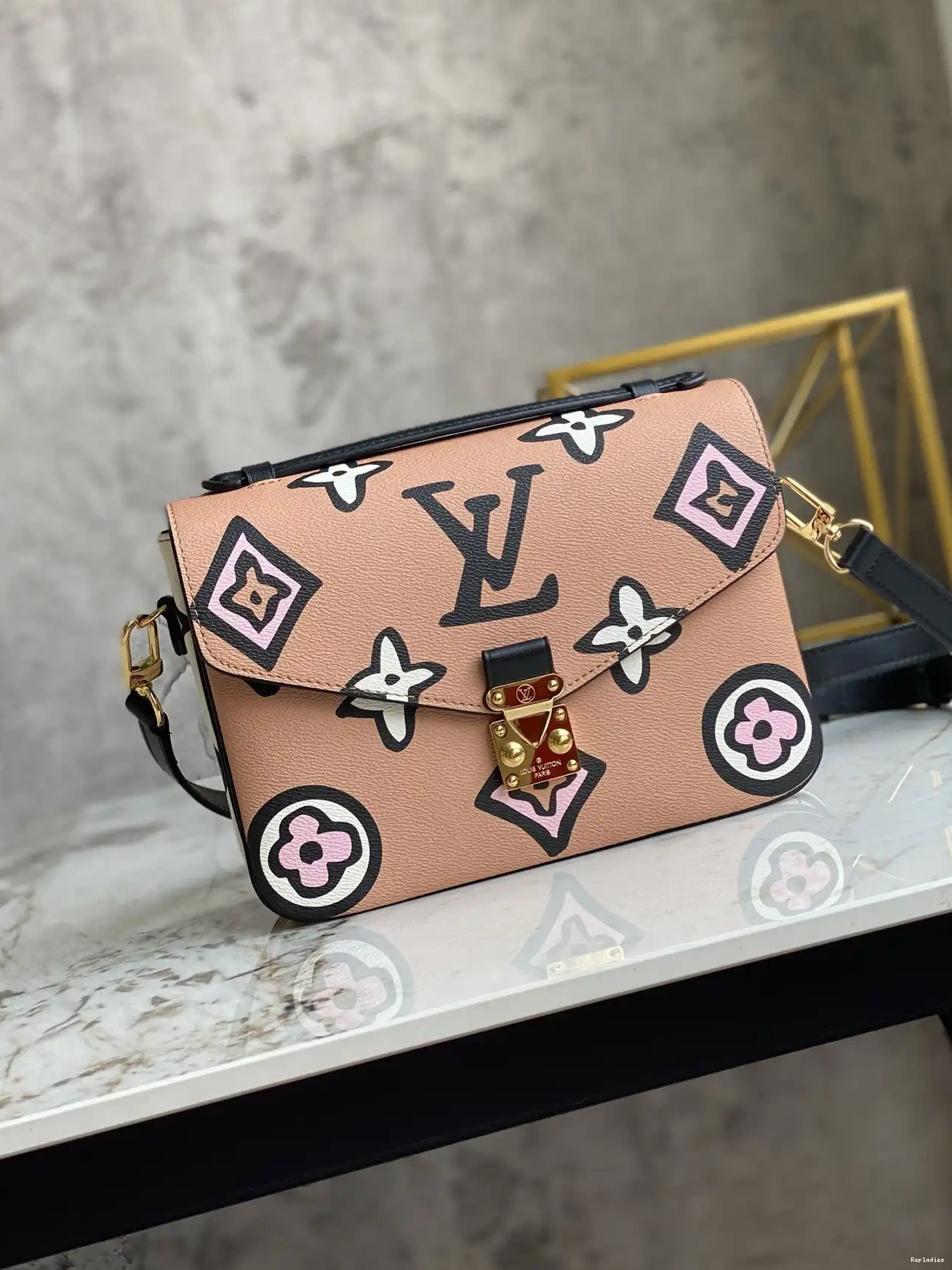 Cheap VUITTON LOUIS POCHETTE MÉTIS 0210