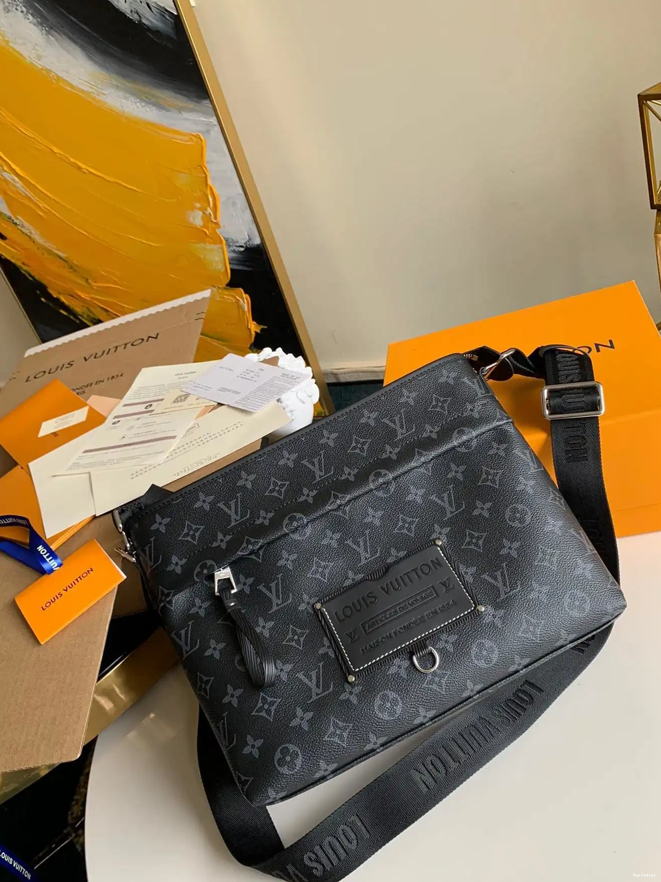 Cheap VUITTON MESSENGER BAG LOUIS 0227