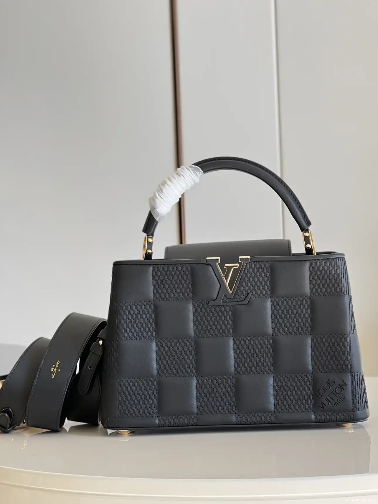 Cheap LOUIS VUITTON MM CAPUCINES 0207