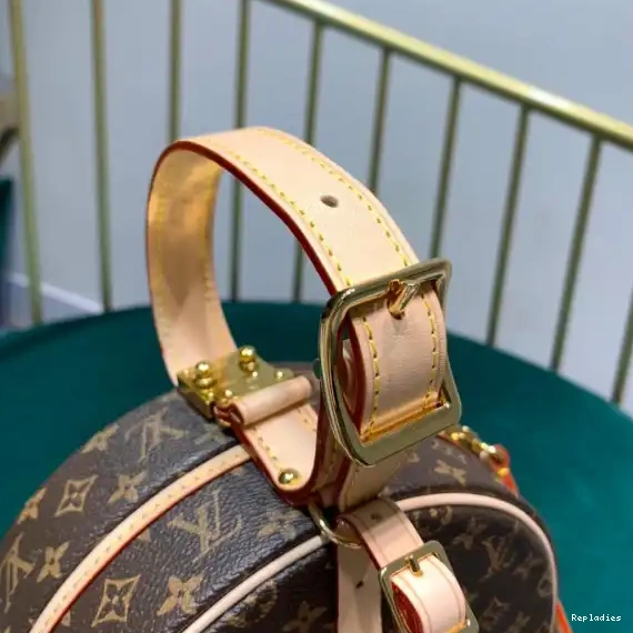 Affordable Louis PETITE Vuitton CHAPEAU BOITE 0222