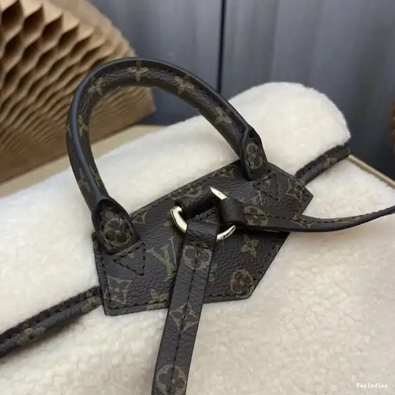 Affordable LOUIS BACKPACK SKI VUITTON 0227