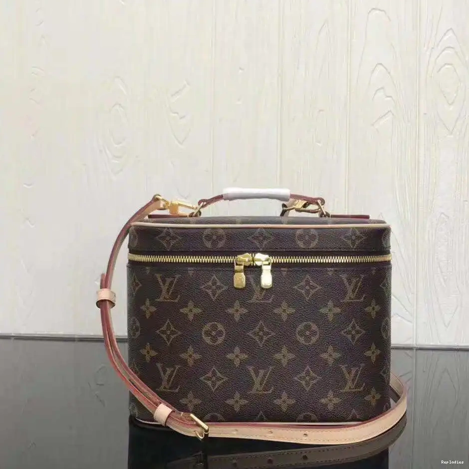 Affordable LOUIS VUITTON BAG TOILETRY 0318